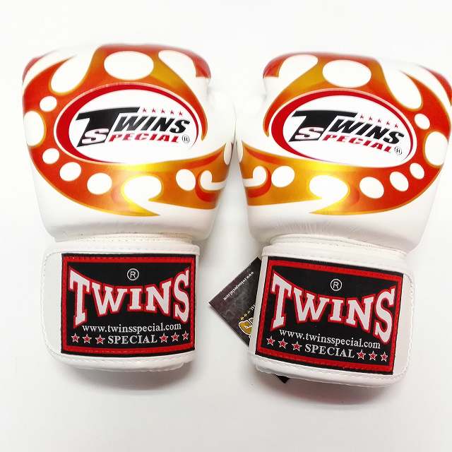 新品 正規 TWINS 本格 ボクシンググローブ 白赤爪 /サイズ選択/8/10/12/14/16/大人用/子供用/ムエタイ/本革製/マジックテープ式 新品 正規 TWINS 本格 ボクシンググローブ 白赤爪 /サイズ選択/8/10/12