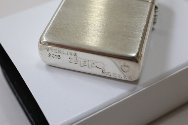 【純銀アーマーZIPPO】 純銀アーマージッポ 27モデル◆高級◆送料無料 シルバー磨き付き 人気モデル 重厚アーマー スターリングシルバー ｜au  PAY マーケット