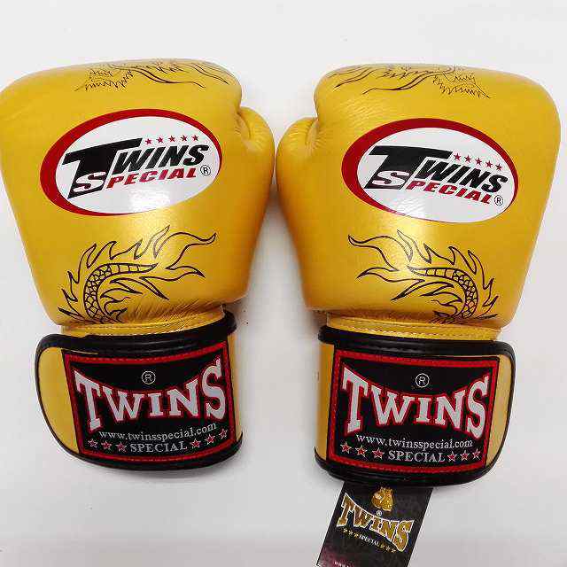 新品 正規 TWINS 本格 ボクシンググローブ 龍金 /サイズ選択/8/10/12/14/16/大人用/子供用/ムエタイ/本革製/マジックテープ式/通販の通販はau  PAY マーケット - 激安サッカーロロショップ | au PAY マーケット－通販サイト