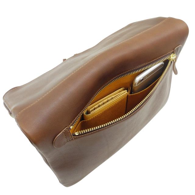 【商いもの文芸評論で＋5％】【大売り出し50％OFF】クレドラン CLEDRAN 御徒面子 DETOU クラッチペダル御徒面子 メンズ レディース なめし革 二つ目御徒面子 本革 CLM-1014