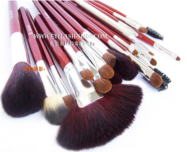 メイクブラシセット、化粧ブラシセット、お洒落な専用収納ケース付き24