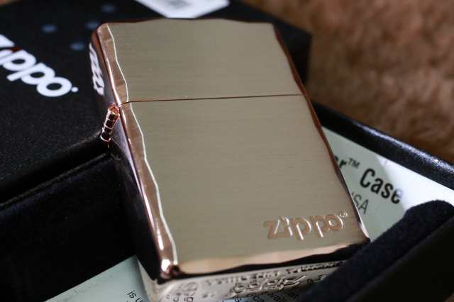 【Armor ZIPPO】 重厚アーマー ジッポロゴマーク シルバーサテン＆ピンクゴールド 両面コーナー彫刻 メタルピンク zippo シンプル 人気