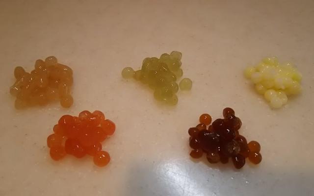 人工いくら実験セット メール便選択で送料無料 イクラのようなぷにぷに球形ゼリーが作れる実験キット 食品用 自由研究 03 05 Nichの通販はau Pay マーケット Nichiga ニチガ