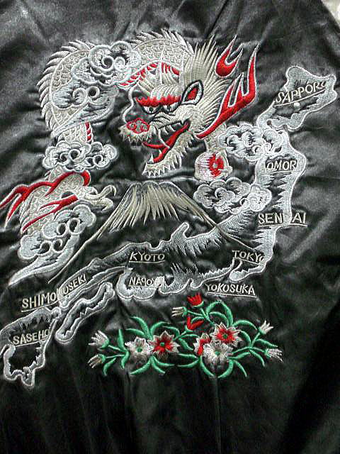 スカジャン ヴィンテージ加工 地図龍 日本製本格刺繍のスカジャンの