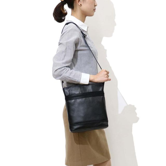 未使用品級‼︎】 ポーター ボディバッグ ディライト レザー ブラック