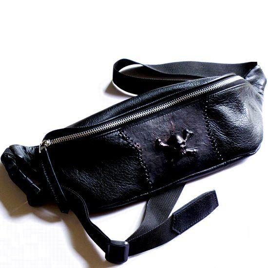 送料無料【...andMeat.】アンドミート 本革 ワンショルダー ウエスト バッグ ハンドメイド 牛革 スカル 立体 レザーバッグ ブラック の通販は