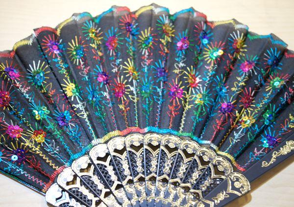 レース 刺繍 扇子 スパンコール付き刺繍レース扇子(黒色刺繍