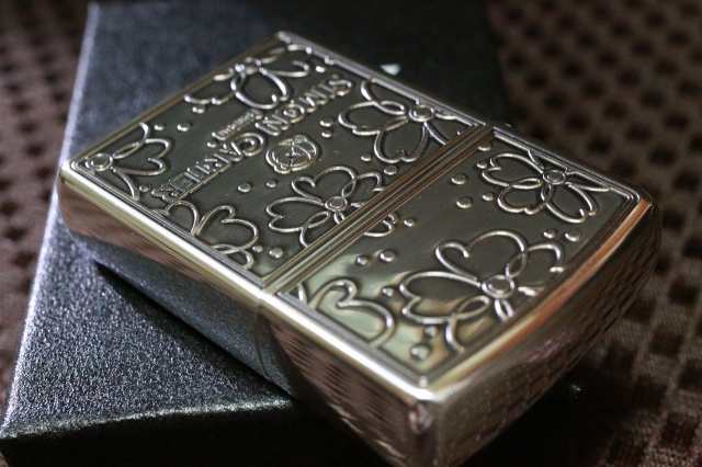 【デザイナーZIPPO サイモン・カーター】花柄 シルバー ジッポ ライター かわいい zippo 送料無料 シンプル 銀 彫り 人気 レア ブランド  ｜au PAY マーケット