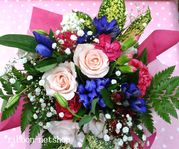 9月限定 送料無料 誕生日に贈る花束 りんどうと季節のお花のスタンディングブーケ 大きめサイズ Fl 9gt 5の通販はau Pay マーケット リボンネットショップ