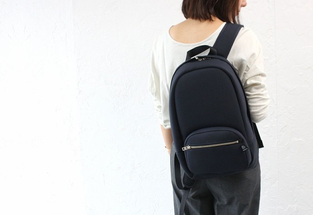 PORTER girl リュック URBAN DAYPACK SA4サイズは入ります