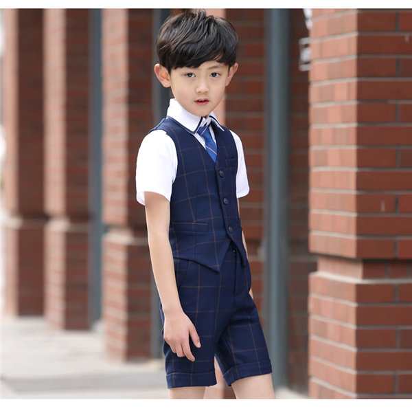 フォーマルスーツ 4点セット 男の子 スーツ キッズ 子供 入学式 上下セット ベスト タキシード 夏 結婚式 発表会 半袖シャツ 半ズボンの通販はau  PAY マーケット - DennyHoney