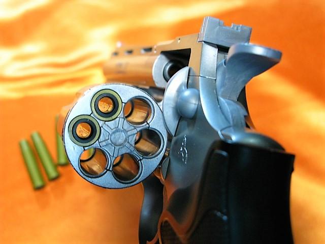 コルト パイソン 6in .357mag シルバー COLT PYTHON HOP-UP エアガン