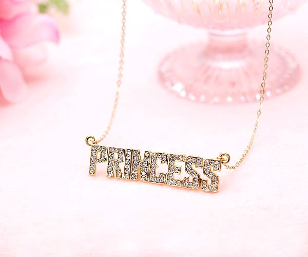 ネックレス レディース セレブ Princess ネーム 可愛い アクセサリー 英語 文字 プリンセス シルバー ゴールド 金 銀 ペンダント 個性的 の通販はau Pay マーケット アクセサリーショップバルザス