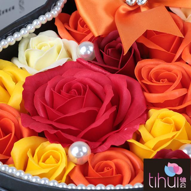 送料無料 ソープフラワー 造花 結婚式 花束 愛の告白 結婚祝い プレゼント 誕生日ギフト クリスマス ギフト 贈り物 贈答品 二次会の通販はau Pay マーケット 中天商事