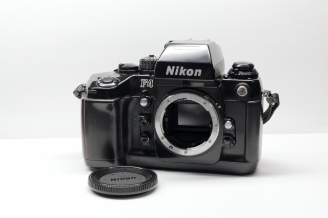 2022年最新春物 ☆極上美品☆Nikon ニコン F4 ボディ フィルムカメラ