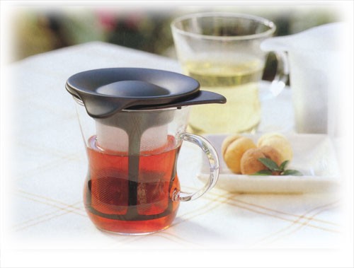 １人分でも気軽にお茶を淹れられる Hario ハリオ ワンカップティーメーカー 黒 茶漉し付きティーカップ 一人用 ハーブティーの通販はau Pay マーケット Atelier De L Ange