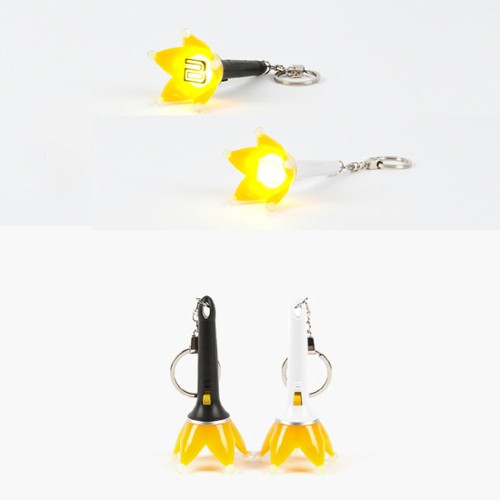 送料無料 Bigbang ビッグバン 公式 グッズ 10th Bigbang Light Stick Keyring ペンライト キーリング の通販はau Pay マーケット エンジェルキャット11号店