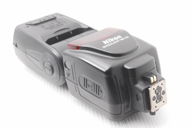中古 保証付 送料無料】Nikon スピードライト SB-700 中古 保証付 送料無料】Nikon スピードライト SB-700
