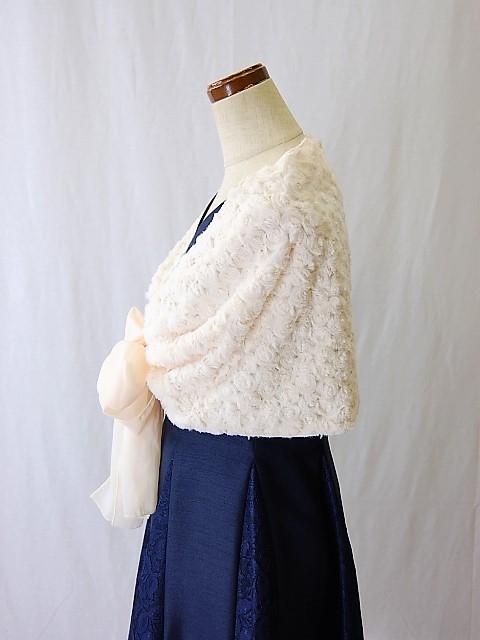 ストール059 結婚式 パーティー ファーストール ショール 冬 ベージュ 渦巻き ふわふわ ファー ショール 即納 メール便送料無料の通販はau Pay マーケット ドレス大好き アバンティ