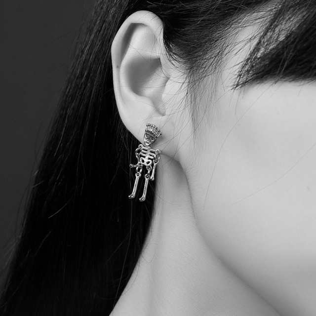 【2025A/W新作★送料無料】 RAF SIMONS スカルピアス｜レディース アクセサリー