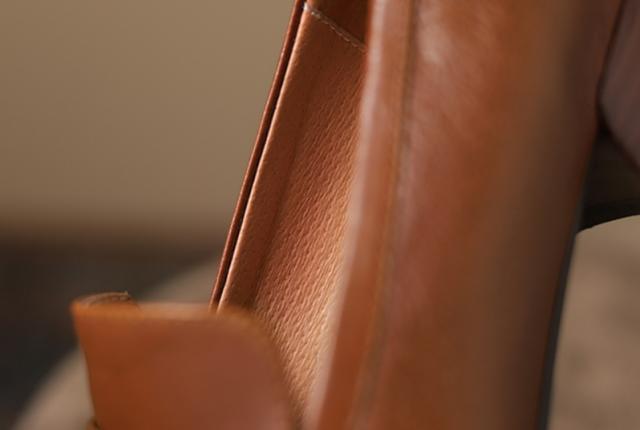 ローファー パンプス 送料無料 個性 アクセント スクエアトゥ ロゴ