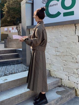 セットアップ トップス スカート 送料無料 個性的 秋 冬 レトロ ロング丈 袖あり 長袖 襟付き プリーツ かわいい 大人可愛い きれいめ シンプル カジュアル 大人 上品 おしゃれ 主役級 存在感 レディース OL 学生 デート お出かけ 公園 旅行 セットアップ トップス スカート 送料無料 個性的 秋 冬 レトロ ロング