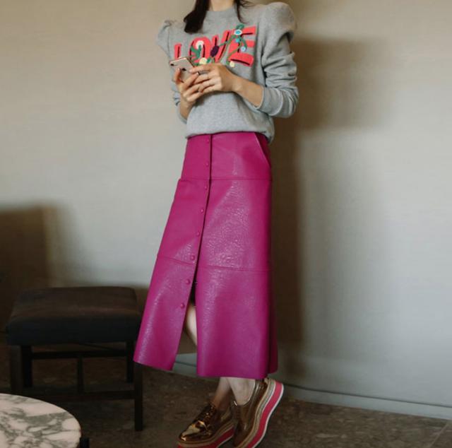 セットアップ トップス スカート 送料無料 個性的 カットソー パフスリーブ ミモレ ミモレ 袖あり 長袖 ハイウエスト かわいい 大人可愛い きれいめ シンプル カジュアル おしゃれ 主役級 存在感 冬 レディース OL 学生 デート お出かけ_