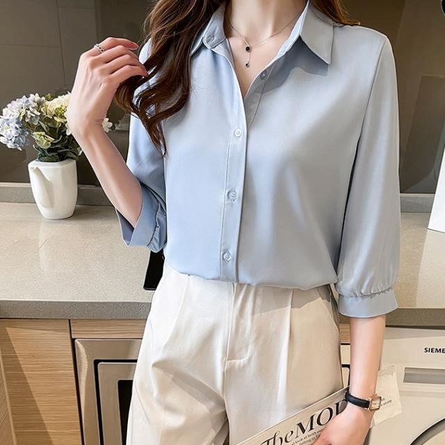 トップス シャツ サテンシャツ ミディアム丈 袖あり 5分袖 襟付き ワイド 前開き 大人可愛い きれいめ シンプル カジュアル 大人 上品 お洒落 大人女子 こなれ感 ラフ ガーリー エレガント 主役級 とろみ感 抜け感 無地 春 夏 秋 20代 30代 40代 ママ 通勤 学生 通学 デート
