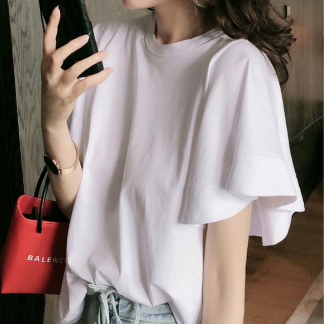 トップス Tシャツ カットソー ミディアム丈 袖あり 半袖 ボリューム袖 ラッフルスリーブ フリル袖 クルーネック 襟なし ワイド 薄手 大人可愛い きれいめ シンプル カジュアル 大人 上品 お洒落 大人女子 こなれ感 ラフ ガーリー ルーズ 主役級 抜け感 無地 春 夏 秋 20代