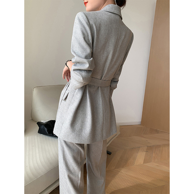 スーツ レギュラー丈 長袖 レギュラー袖 襟付き スーツカラー ポリエステル ウール 厚手 シンプル カジュアル 大人 上品 お洒落 大人女子 こなれ感 ルーズ クール 存在感 フォーマル ロイヤル 無地 秋 冬 誕生日 入学式 入園式 冠婚葬祭 クリスマス 20代 30代 40代 女性用 スーツ レギュラー丈 長袖 レギュラー袖 襟付き スーツカラー