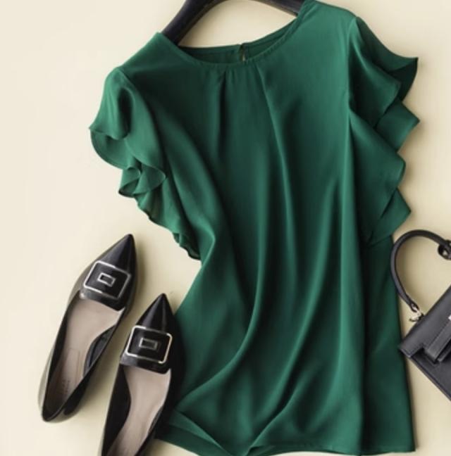 トップス デート シャツ ブラウス カットソー かわいい 大人可愛い きれいめ シンプル カジュアル 大人 上品 おしゃれ お洒落 主役級 存在感 夏 オールシーズン 10代 20代 30代 レディース 女性用 OL 学生 デート お出かけ 公園デビュー 女子会 休日 イベント 旅行 着回し