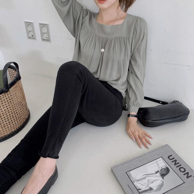 ふんわり袖 鎖骨見せ ギャザー切替え トップス ブラウス ミディアム丈