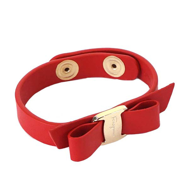 Salvatore Ferragamo サルヴァトーレフェラガモ 762500 670550