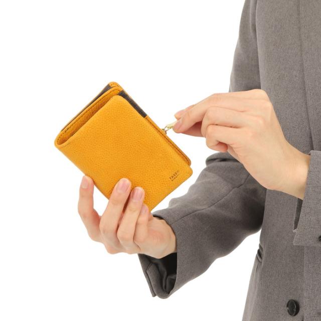 TAKEO KIKUCHI タケオキクチ タケオ キクチ ソフィア 二つ折り財布 中