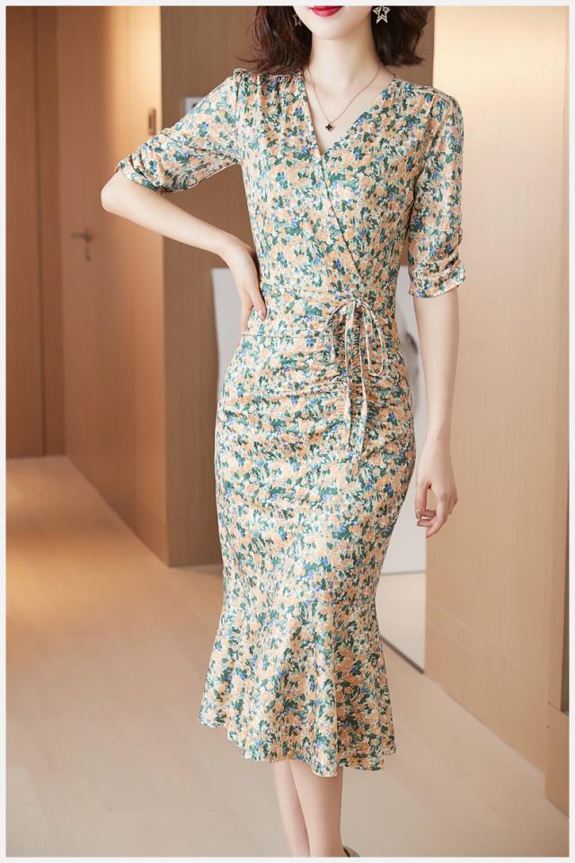 イブニング ドレス レディース Vネック 花柄 スリム 薄手 ロング丈 スカート レトロ きれいめ 可愛い シンプル カジュアル 上品 お出かけ デート パーティー イベント リゾート 旅行 エレガント モダン 存在感 フォーマル 袖あり 膝下 花柄 セミフレア マーメイド ふんわり