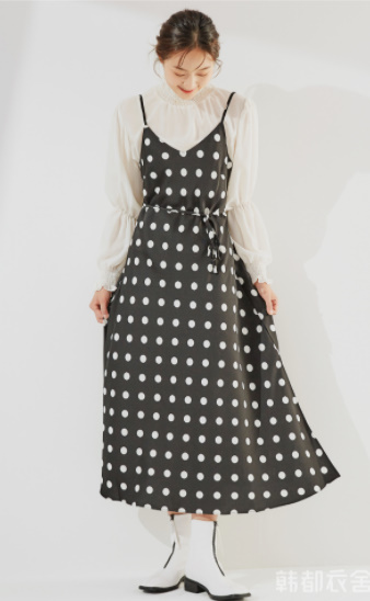ワンピース ドレス 婦人服 プリント柄 ロング丈 シンプル カジュアル クール 20代 30代 40代 レディース 女性 オフィス OL 通勤 お出かけ デート お買い物 普段使い 大人可愛い 大人女子 こなれ感 春 夏 秋 S M L 白 黒