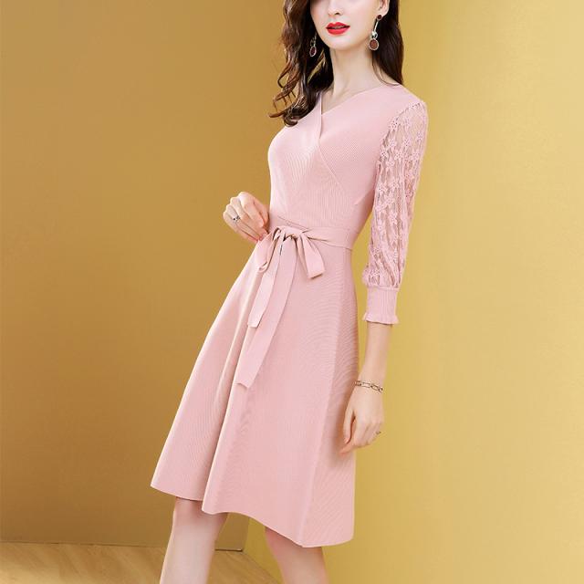 ワンピース リブ ニット 膝丈 ひざ丈 七分袖 花柄 レース Vネック 7分袖 ウエストリボン カシュクール ハイウエスト 切り替え Aライン シンプル 無地 フリル袖 フリル スリム 細身 タイト 大人女子 大人可愛い かわいい 可愛い おしゃれ お洒落 通勤 通学 お出かけ デート 旅