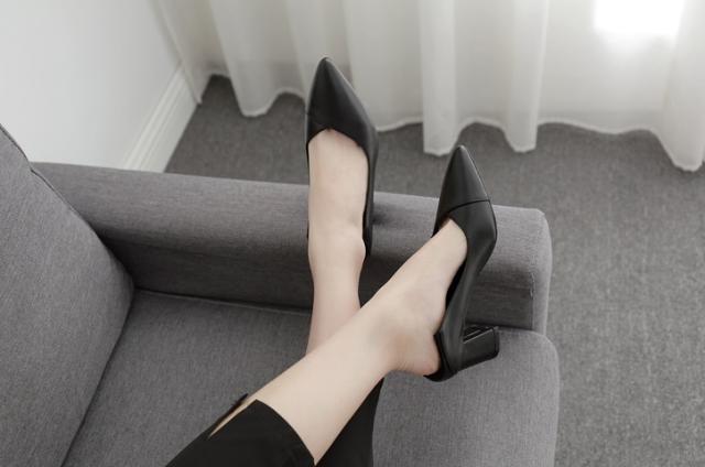 ハイヒール ハイヒール 7cmヒール 太ヒール ポインテッドトゥ 無地 オールシーズン 10代 20代 30代 40代 50代 レディース オフィス OL 学生 デイリー 22.5cm 23.0cm 23.5cm 24.0cm 24.5cm 25.0cm ブラックスエード ブラック オフホワイト