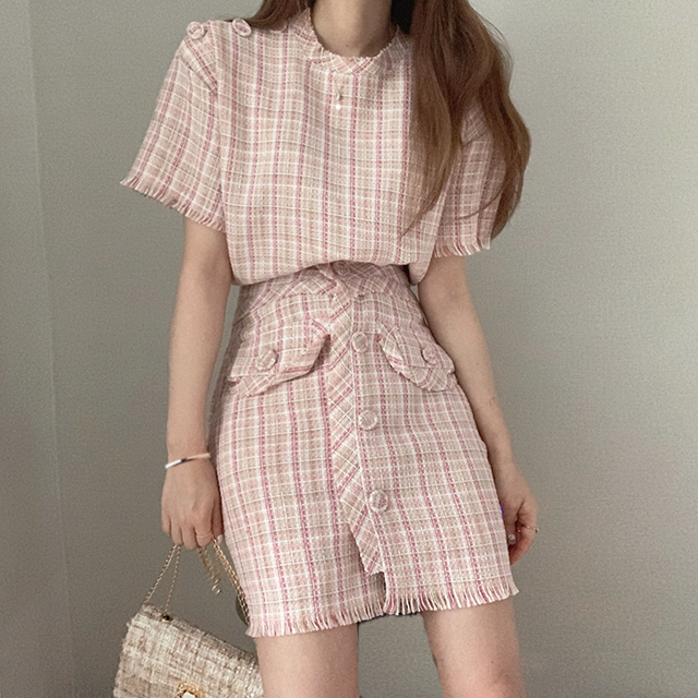 レディース ツイード セットアップ ブラウス タイト スカート ミニ 膝上 袖あり 半袖 フリンジ ハイネック 襟付き スタンドカラー 上下セット セットアップ かわいい きれいめ 上品 おしゃれ 大人 可愛い 女子 ラブリー キュート 春 イベント 結婚式 二次会 入園式 入学式 レディース ツイード セットアップ ブラウス タイト スカート ミニ 膝