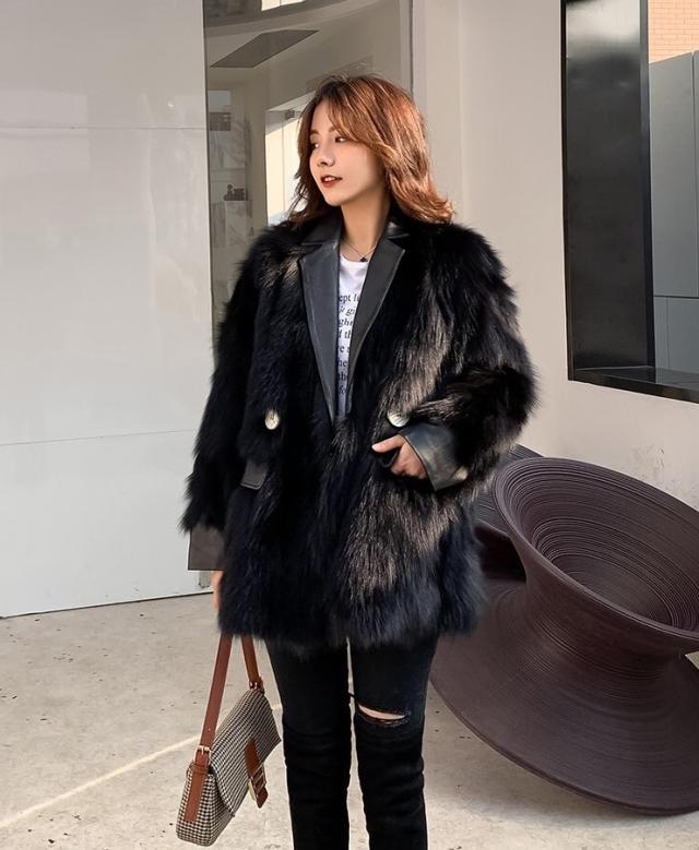 フェイクファーコート アウター コート もこもこアウター 袖あり 長袖 Vネック 襟付き もこもこ モコモコ 前開き 大人可愛い きれいめ シンプル カジュアル 大人 上品 おしゃれ お洒落 大人可愛い 大人女子 無地 秋 冬 10代 20代 30代 レディース 学生 通学 デート お出かけ