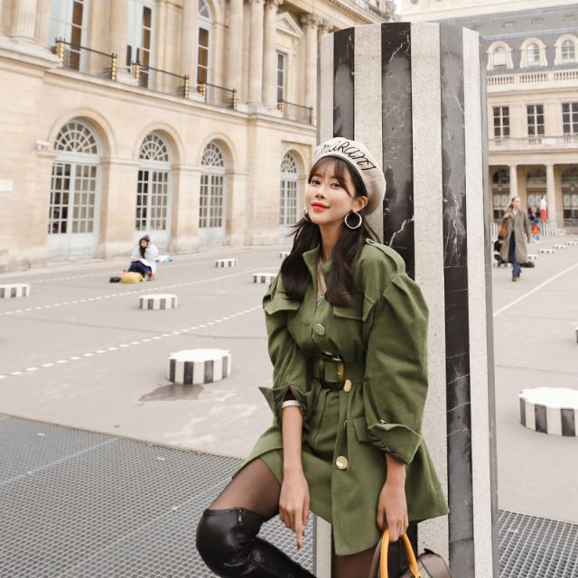 レディース アーミー グリーン セット アップ ジャケット スカート 人気 通販 ミニ 丈 ショート 個性的 袖あり 長袖 ハイネック ポケット 2点 ツーピース 大人 可愛い おしゃれ クール 秋 冬 10代 20代 30代 ママ デート お出かけ 休日 韓国 系 オルチャン 通学 デート レディース アーミー グリーン セット アップ ジャケット スカート