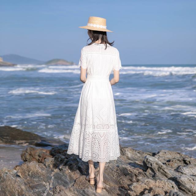 レディース ワンピース 人気 通販 Vネック パンチング レース 花柄 レース 透け感 ティアード フレア ミモレ丈 膝下 半袖 袖あり スカラップ ハイウエスト 切り替え Aライン レトロ クラシカル 大人 可愛い ラブリー 清楚 華やか フェミニン 通勤 通学 お出かけ デート 旅行_3