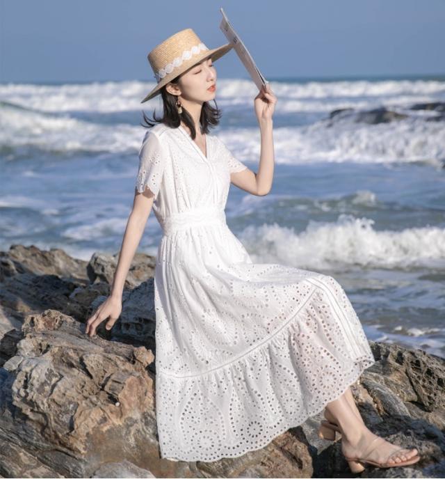 レディース ワンピース 人気 通販 Vネック パンチング レース 花柄 レース 透け感 ティアード フレア ミモレ丈 膝下 半袖 袖あり スカラップ ハイウエスト 切り替え Aライン レトロ クラシカル 大人 可愛い ラブリー 清楚 華やか フェミニン 通勤 通学 お出かけ デート 旅行_6