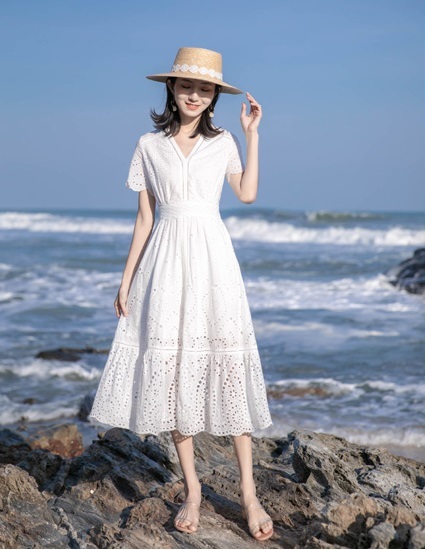 レディース ワンピース 人気 通販 Vネック パンチング レース 花柄 レース 透け感 ティアード フレア ミモレ丈 膝下 半袖 袖あり スカラップ ハイウエスト 切り替え Aライン レトロ クラシカル 大人 可愛い ラブリー 清楚 華やか フェミニン 通勤 通学 お出かけ デート 旅行_7