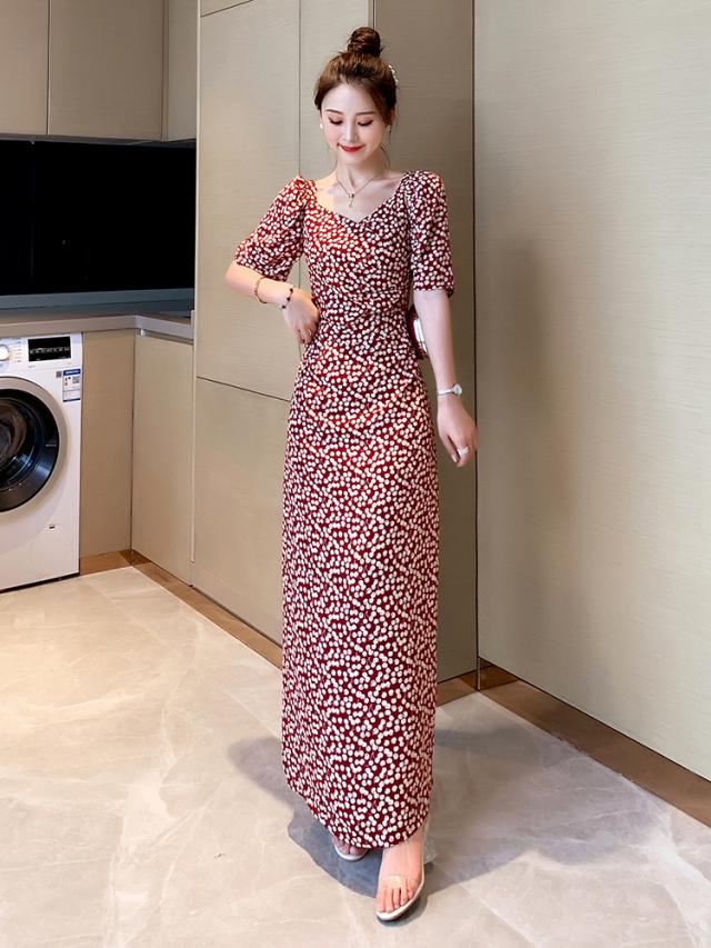 レディース ワンピース 人気 通販 おすすめ Vネック カシュクール チェリー さくらんぼ柄 パフ袖 パフスリーブ ロング マキシ丈 バックスリット 背中魅せ バックシャン 背中開き ジッパー ファスナー おしゃれ 大人女子 大人 可愛い 通勤 通学 お出かけ デート 旅行 休日 赤