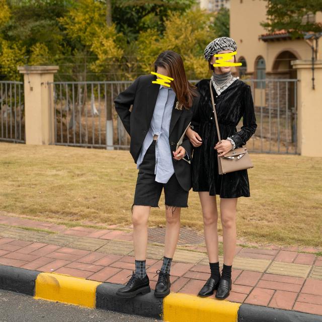 ローファー シューズ ヒール スクエアトゥ レディース 黒 無地 韓国 PU