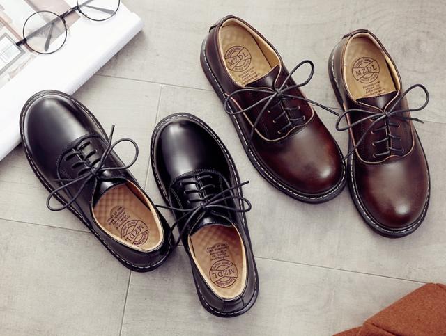 フラットシューズ 歩きやすい レディース レースアップ オックスフォード 厚底 レザー ラウンドトゥ  韓国 大人 可愛い きれいめ シンプル おしゃれ レトロ メンズライク マニッシュ ガーリー 春 秋 冬 学生 通学 デート お出かけ 普段使い リボン 人気 痛くない 大きい