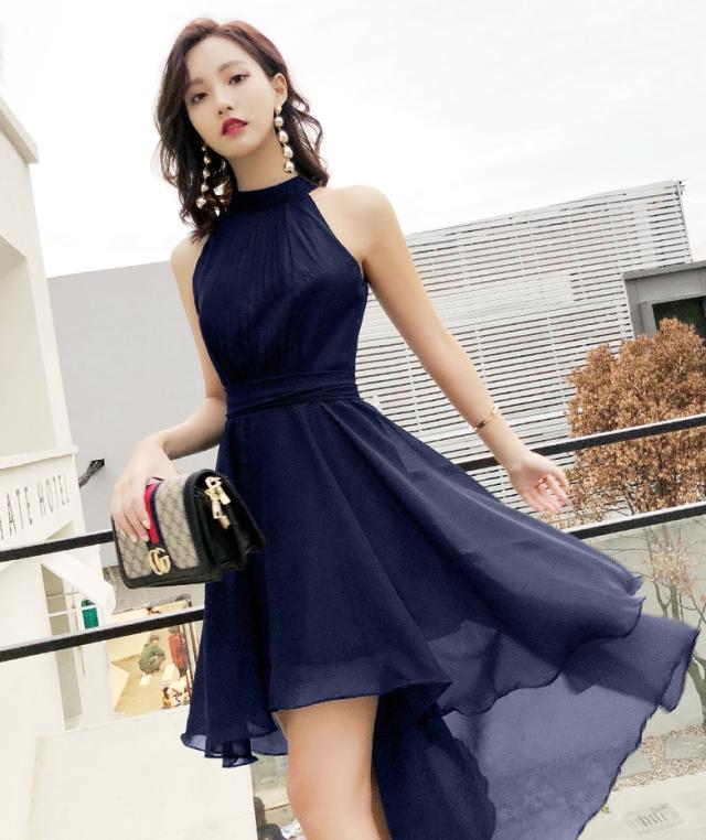 シフォン ワンピース ホルターネック ノースリーブ 春 夏 フィッシュテール ドレス ミニ フレア バックリボン 透け感 美スタイル 大人 女子 かわいい きれいめ シンプル 上品 華やか エレガント おしゃれ 小さいサイズ 結婚式 二次会 パーティー キャバ XS S M L XL 2XL