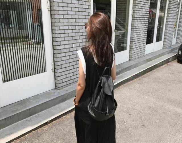 サロペット パンツ ワイドレッグパンツ ワイド オーバーオール ポケット付き 9分丈 九分丈 クロップドパンツ ルーズ ゆったり ゆるだぼ 楽ちん カジュアル 無地 シンプル 大人可愛い かわいい 可愛い 大人女子 おしゃれ お洒落 通勤 通学 学生 お出かけ デート 旅行 休日 普_14