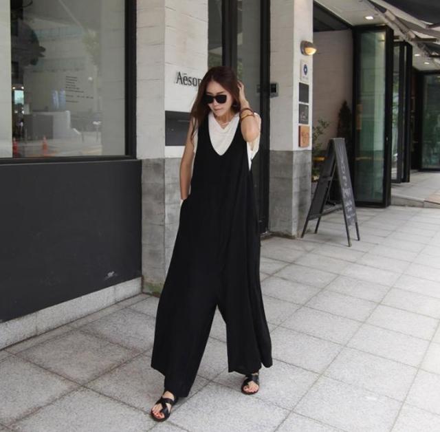 サロペット パンツ ワイドレッグパンツ ワイド オーバーオール ポケット付き 9分丈 九分丈 クロップドパンツ ルーズ ゆったり ゆるだぼ 楽ちん カジュアル 無地 シンプル 大人可愛い かわいい 可愛い 大人女子 おしゃれ お洒落 通勤 通学 学生 お出かけ デート 旅行 休日 普_8